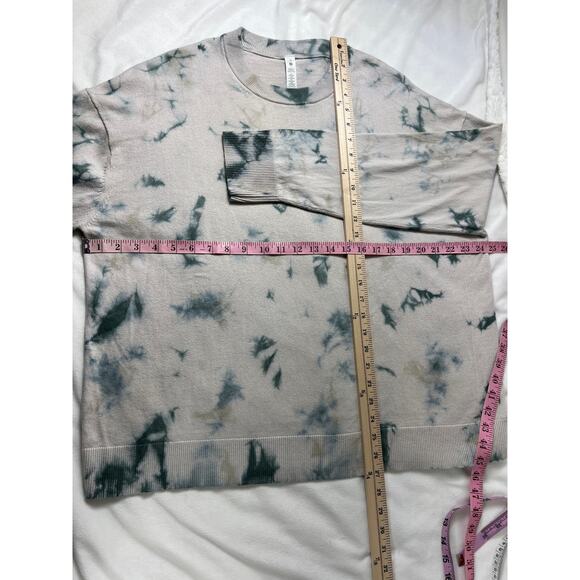 Lululemon Crewneck Sweater Beige Green Blue Tie Dye Women's 14 Cashmere Blend - Picture 7 of 7